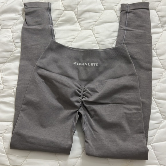 Alphalete Amplify Leggings - Size Small - Picture 2 of 3